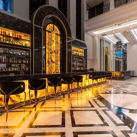 מלון Serenity Queen