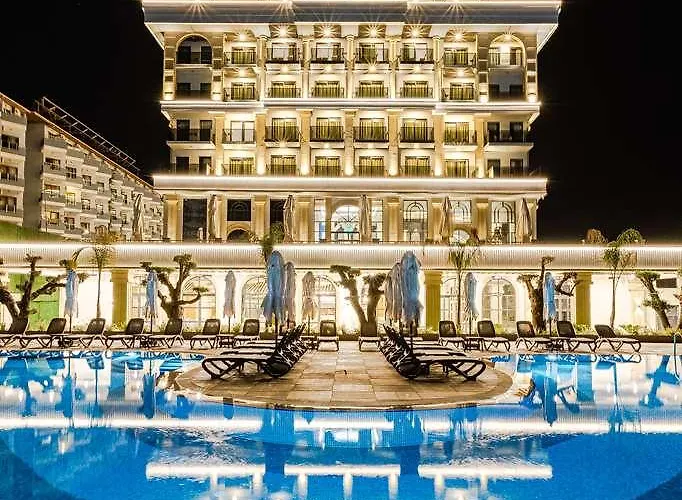 Hotel Serenity Queen *